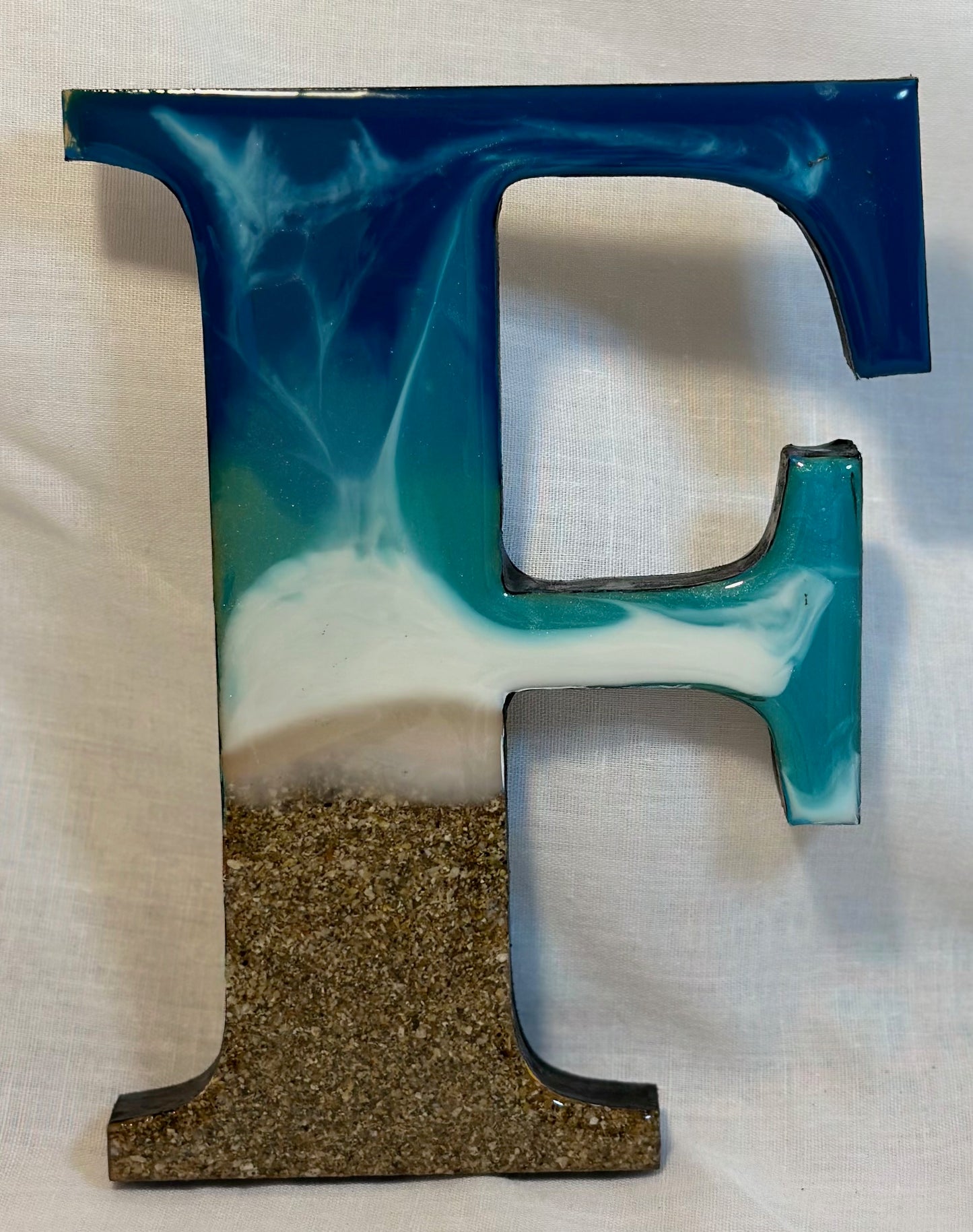 Resin art lettering - FAMILY